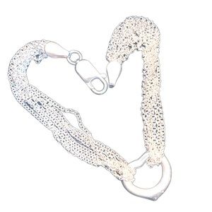 Sterling Silver heart bracelet. Made in Italy.. inspired piece T&co